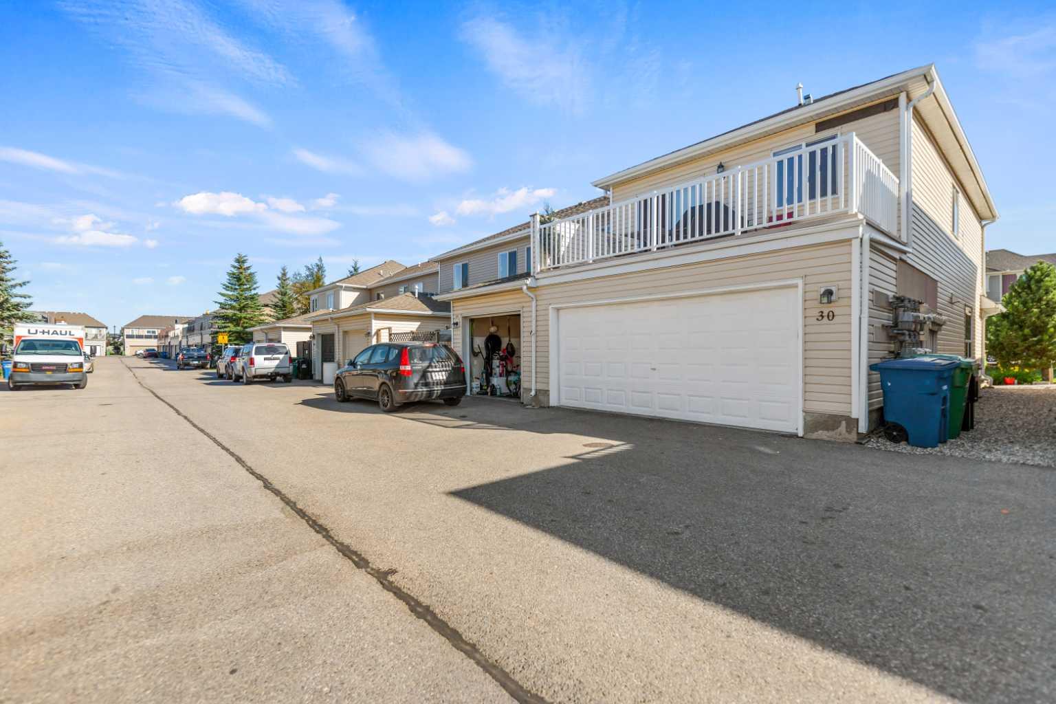 30 Windstone Lane SW, T4B 0N7