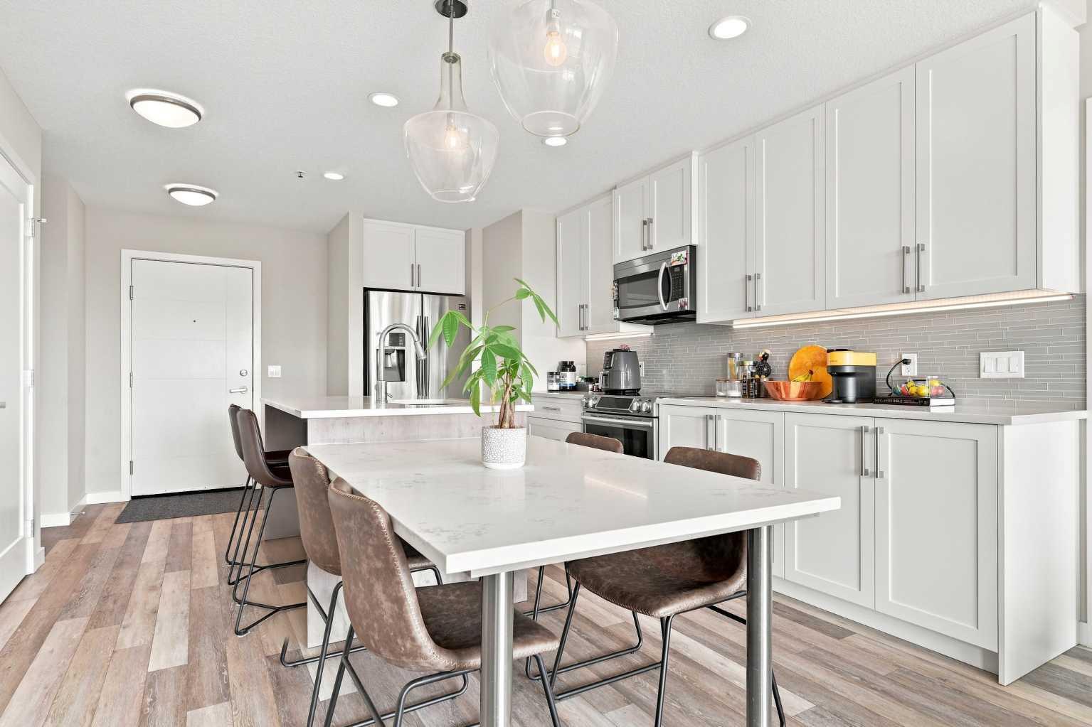 320, 8530 8A Avenue SW, T3H 6A7