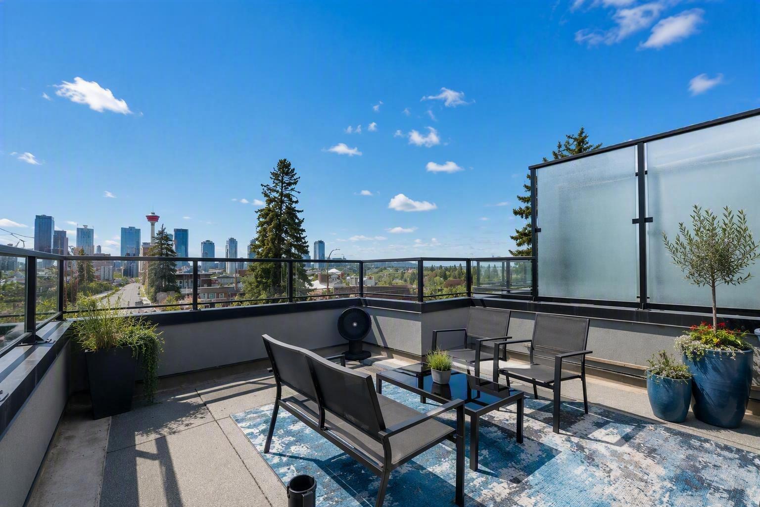 67 30 Avenue SW, T2S2Y4