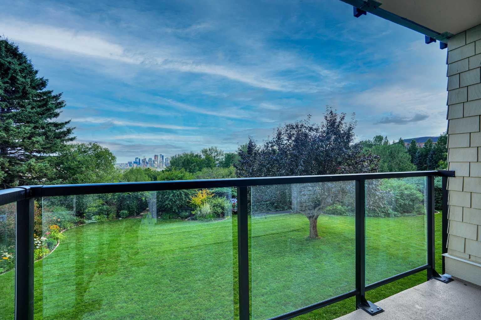 103, 520 Cedar Crescent SW, T3C 2Y8