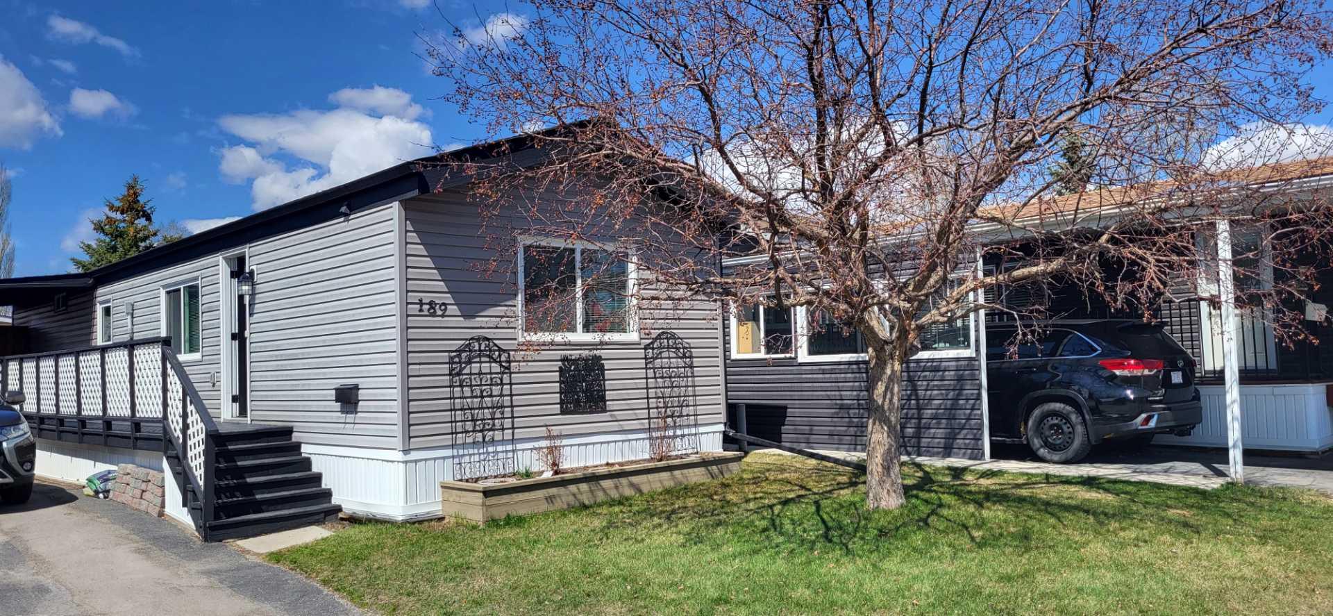 189, 99 Arbour Lake Road NW, T3G 4E4