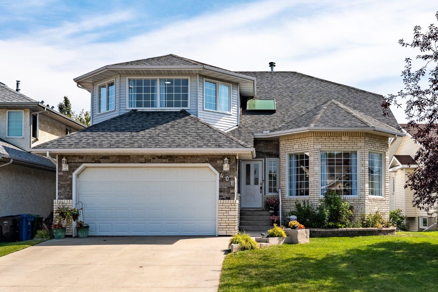 408 Hawkland Place NW, T3G 3R6