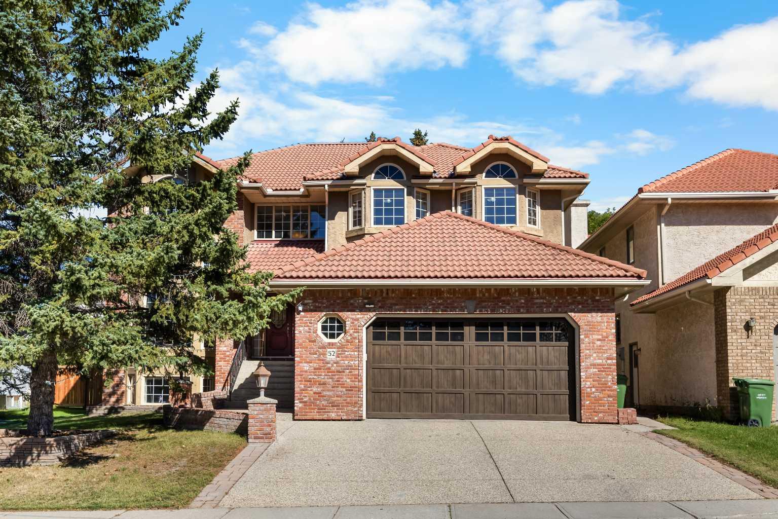 52 Edgeview Road NW, T3A 4T8