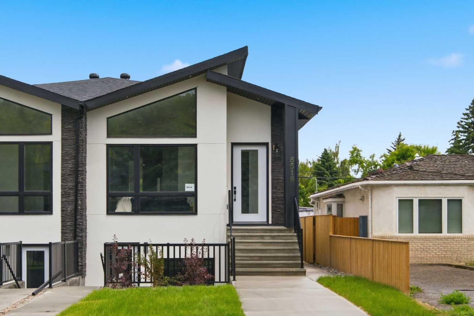 8518 33 Avenue NW, T3B 1M1
