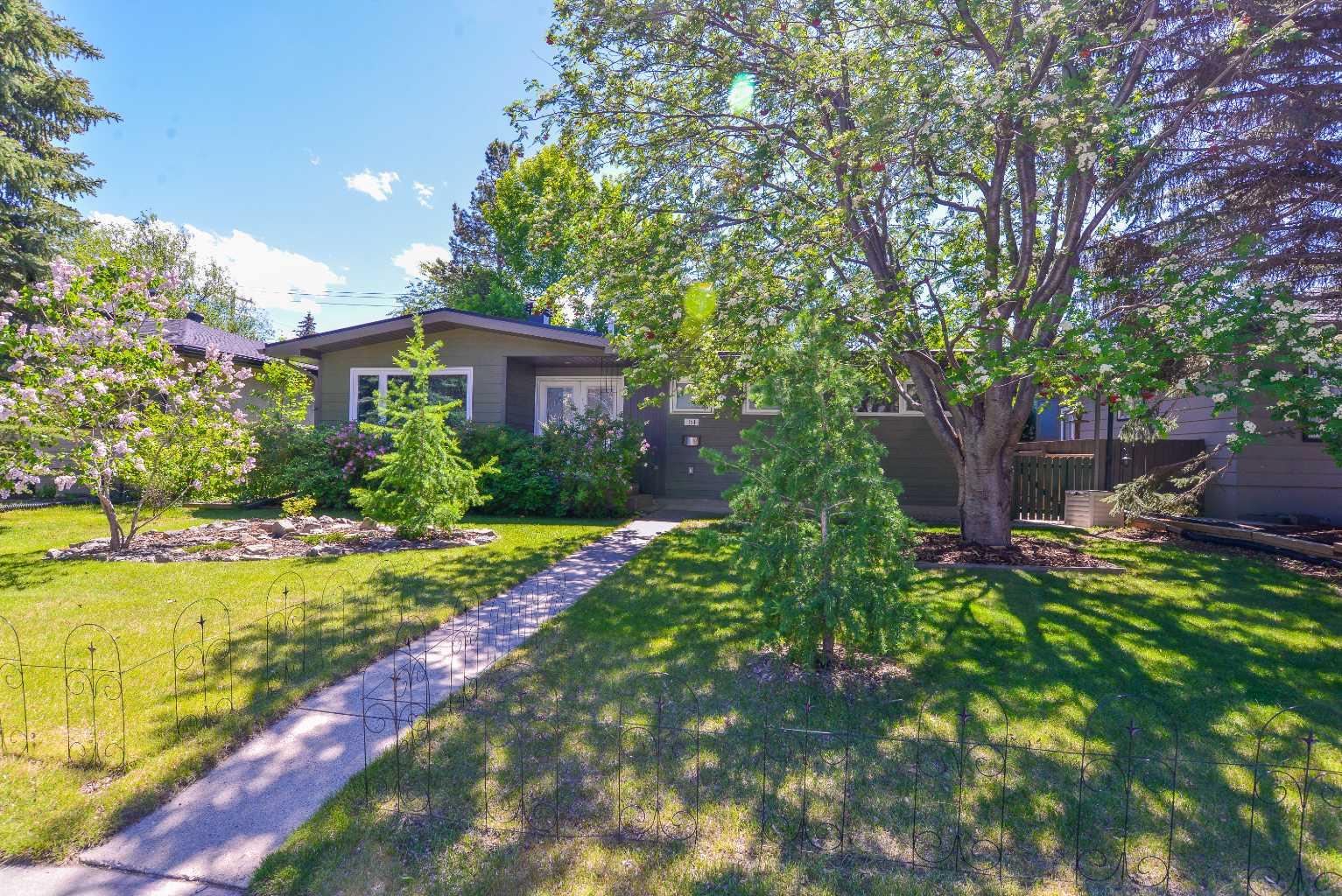 361 Capri Avenue NW, T2L 0J5