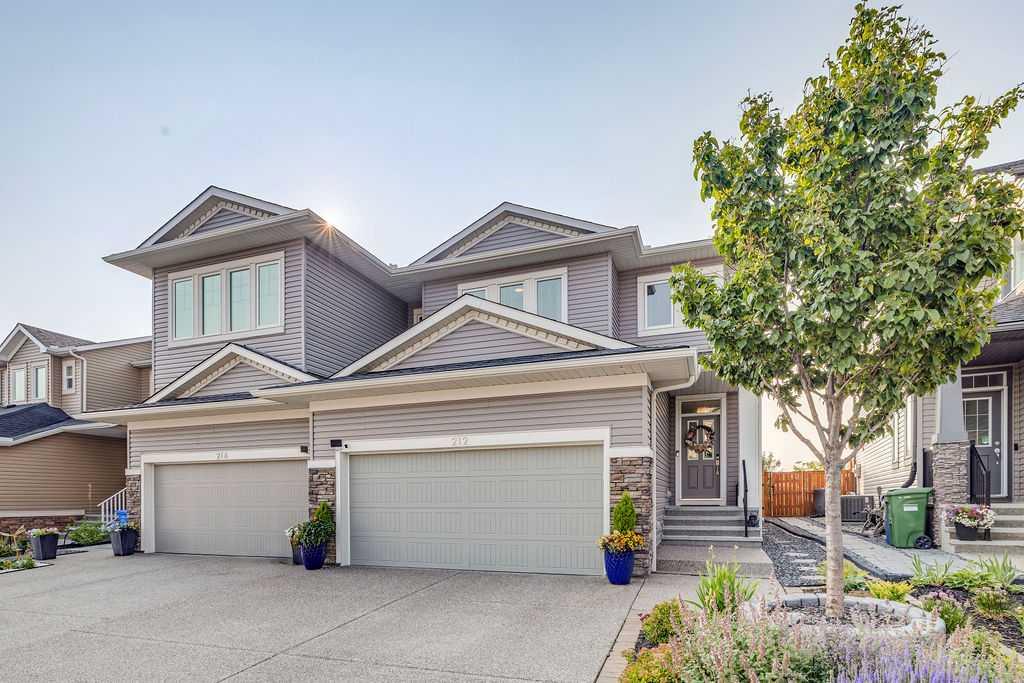 212 Evansglen Close NW, T3P0P2