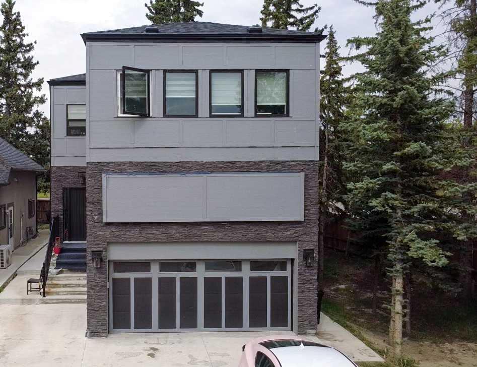 6 Strathridge Lane SW, T3H 0A1