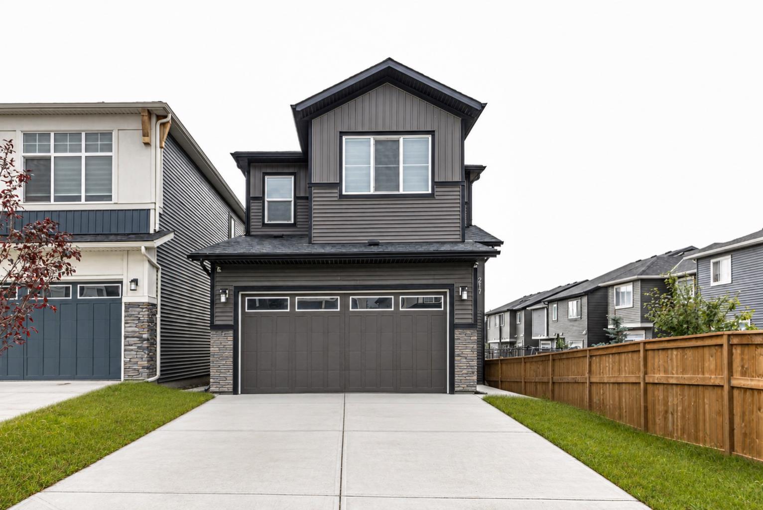 217 Crimson Ridge Place NW, T3L 0K7