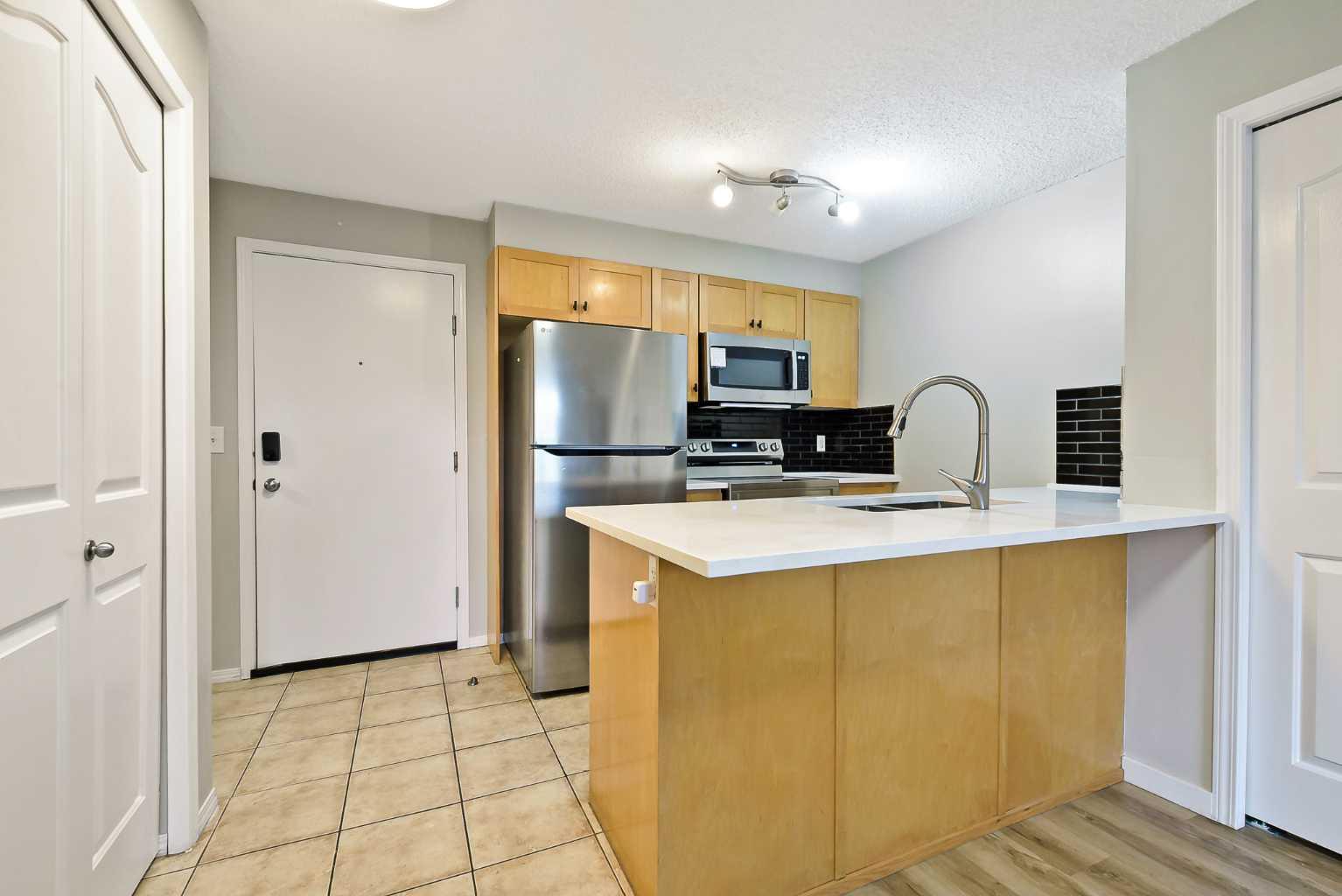 4313, 60 Panatella Street NW, T3K0M2