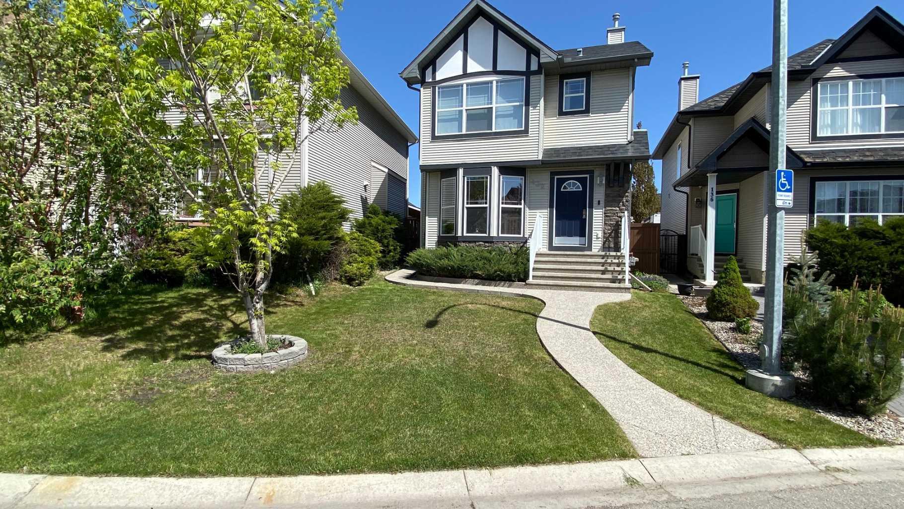 132 Cranberry Lane SE, T3M 0L7