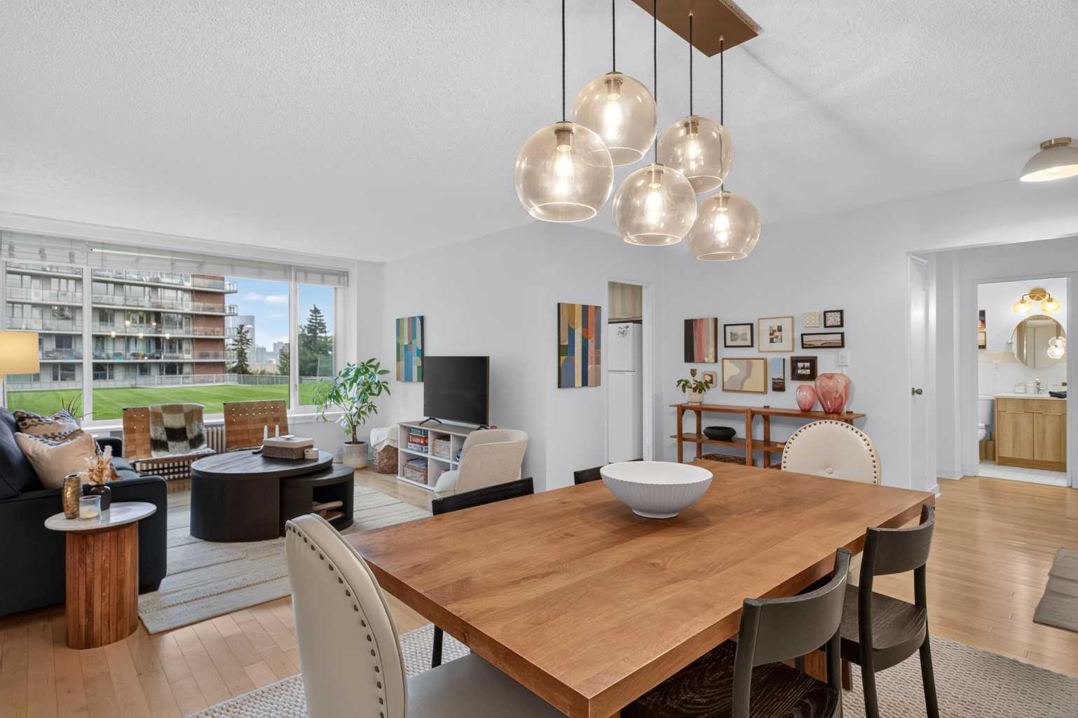 204, 3316 Rideau Place SW, T2S 1Z4