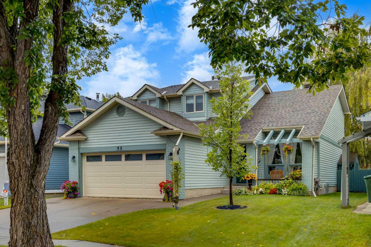 35 Millrise Way SW, T2Y 2N9