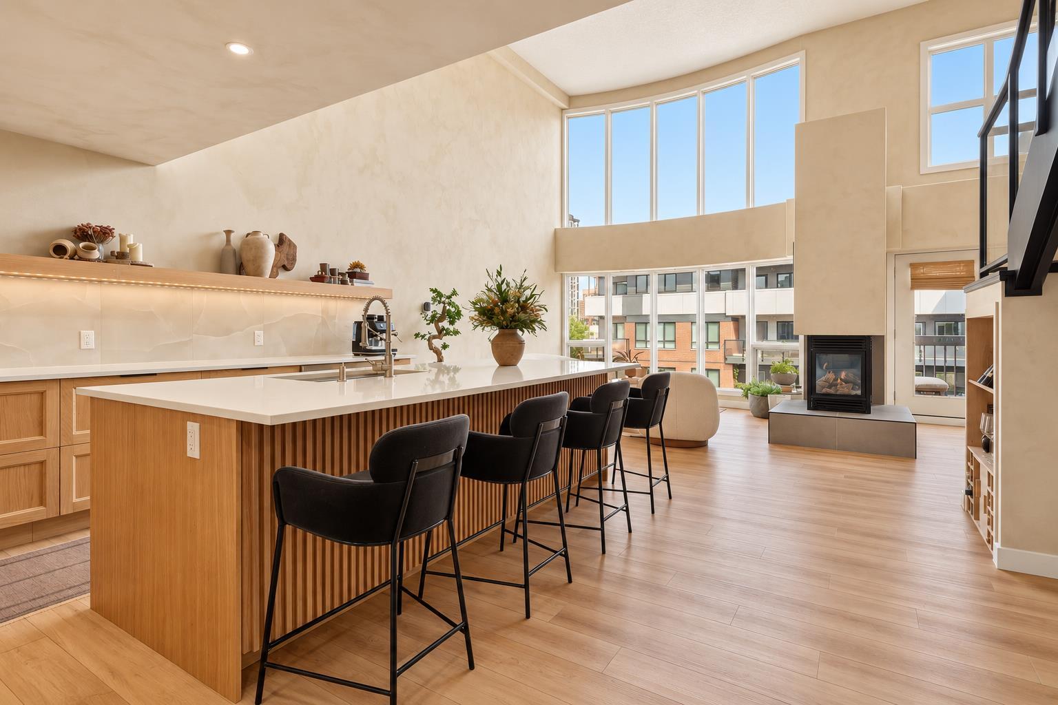 404, 317 19 Avenue SW, T2S 0E1