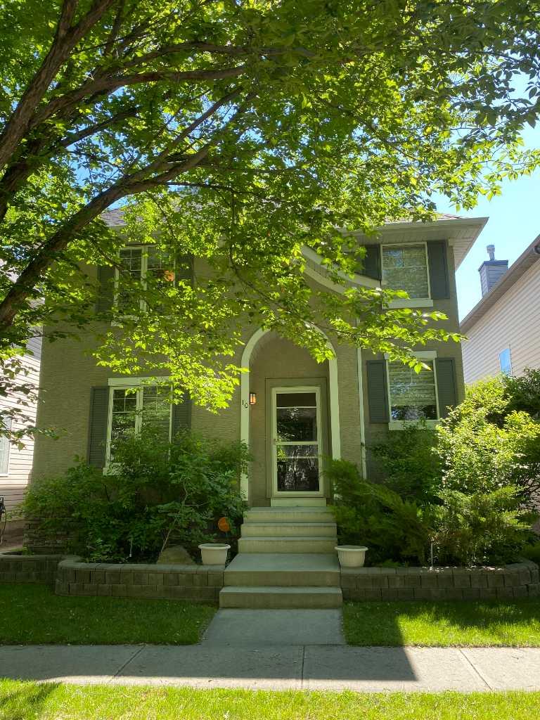 10 Elgin Drive SE, T2Z 3Y7