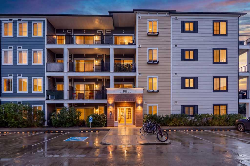 2221, 215 Legacy Boulevard SE, T2X 3Z4