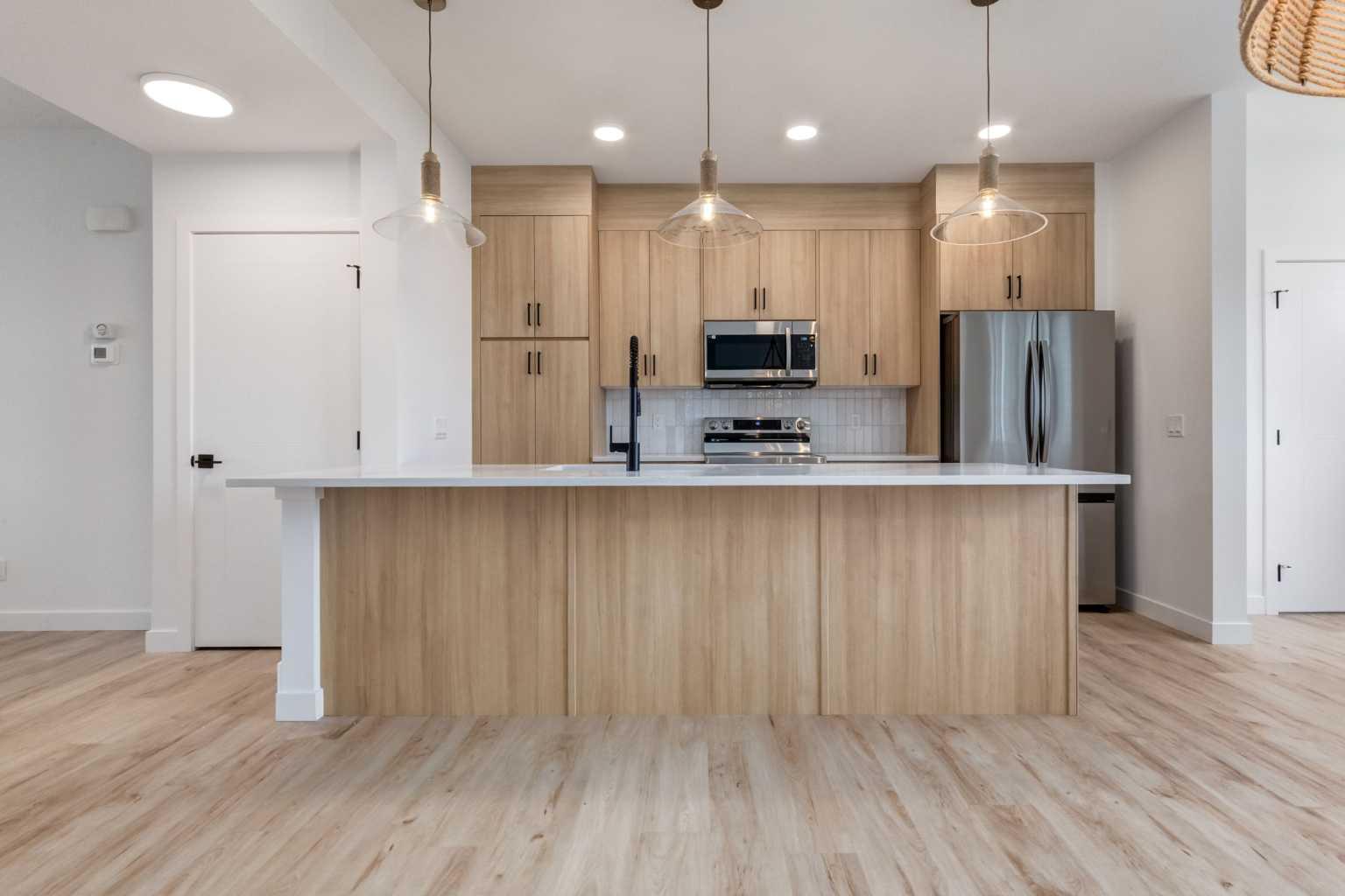 2401 Creeker Lane, T4B 5Z7