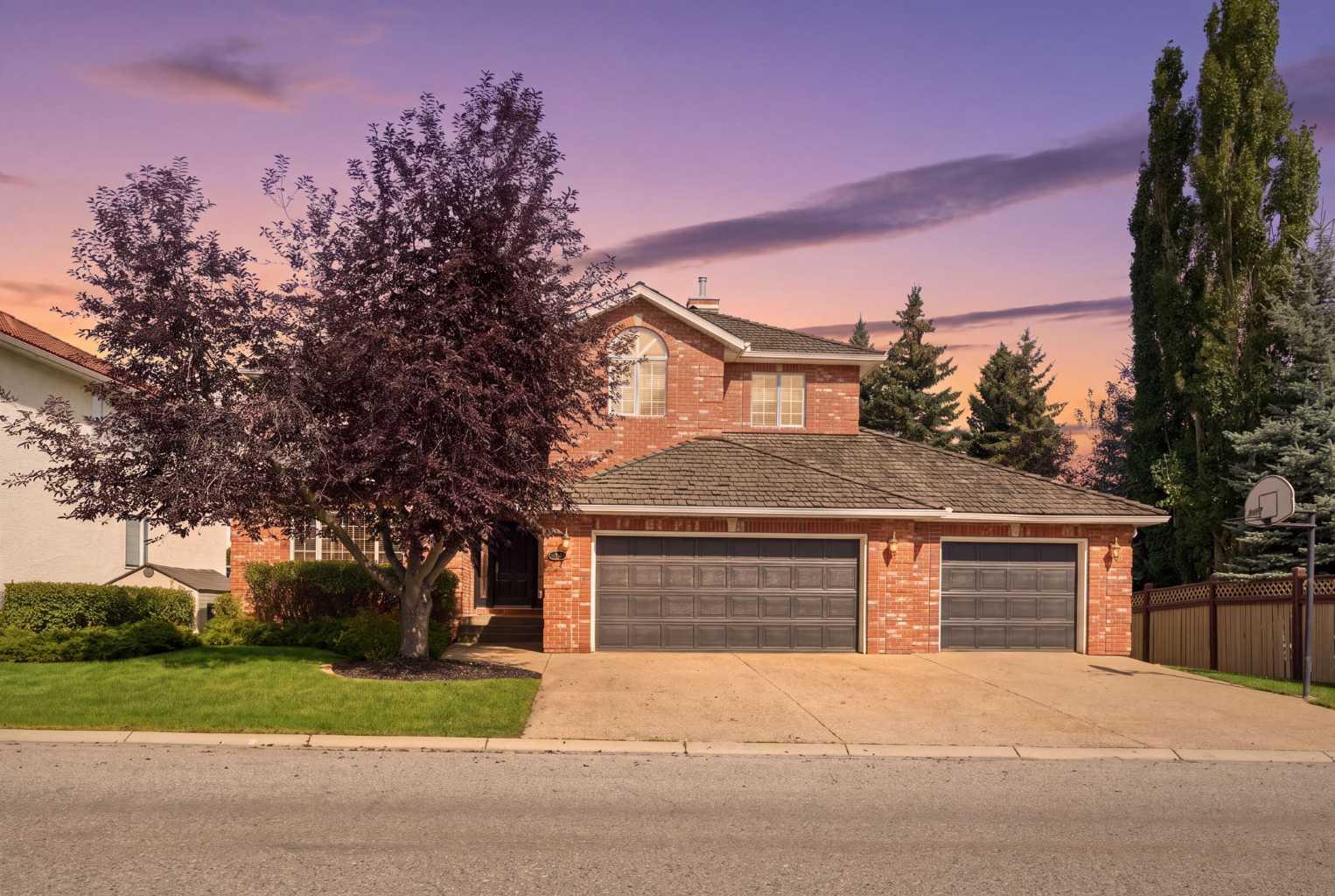 62 Christie Estate Terrace SW, T3H2Z5