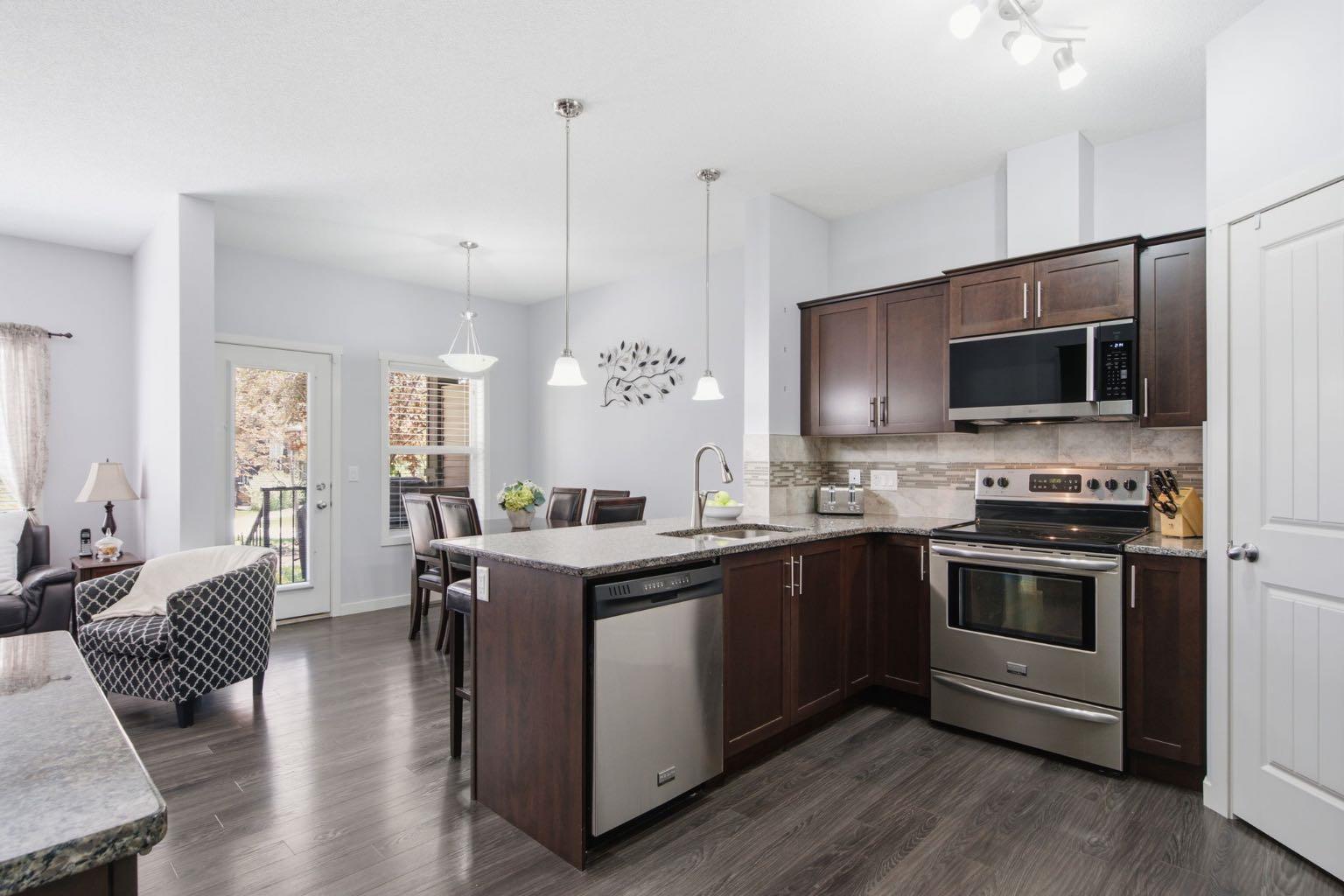 126 Copperpond Landing SE, T2Z 1G6
