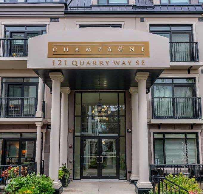 105, 121 Quarry Way SE, T2C 1J1
