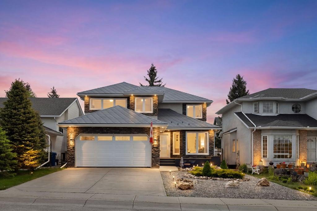 439 Douglas Woods Drive SE, T2Z2H1