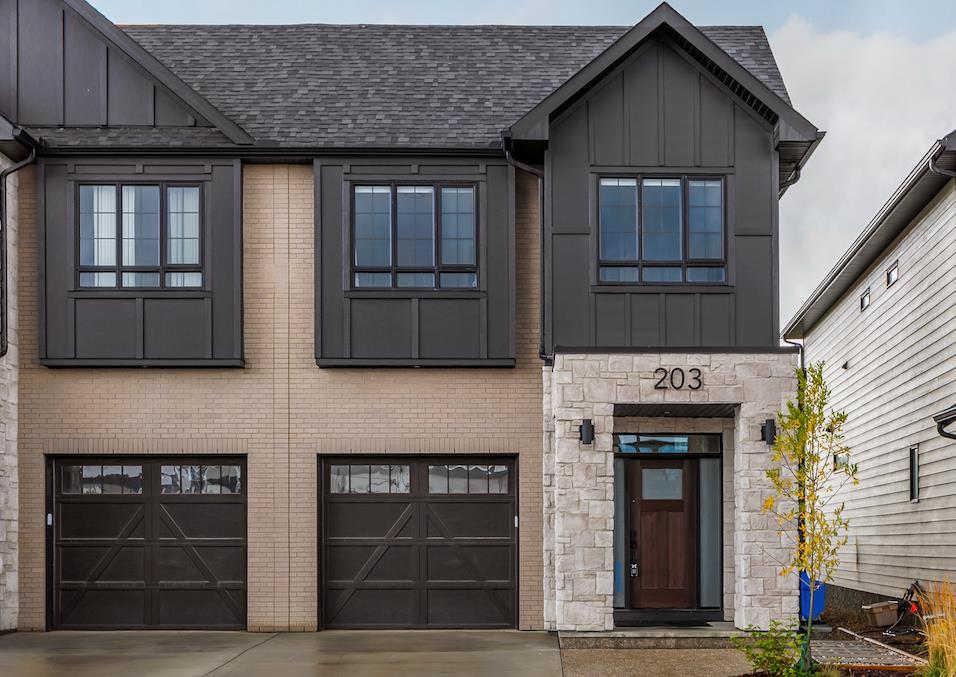 203 Greenwich Drive NW, T3B 6N9