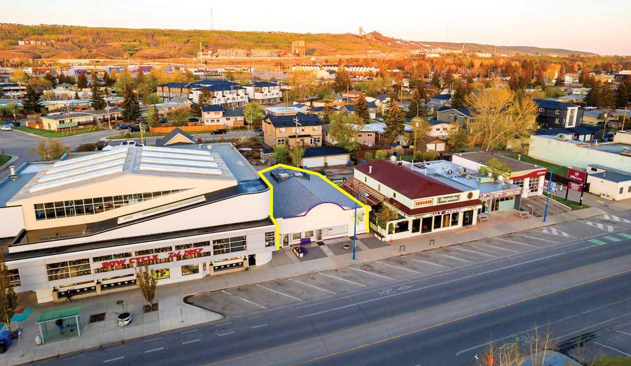 6507-6511 Bowness Road NW, T3B 0E8
