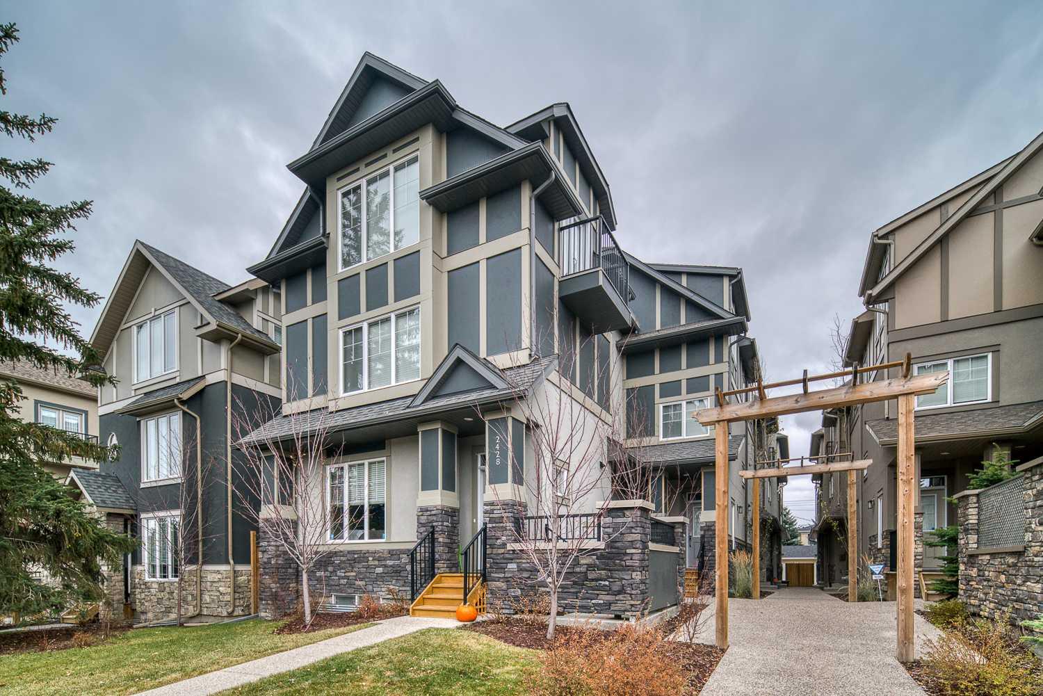 3, 2428 30 Street SW, T3E 2M1