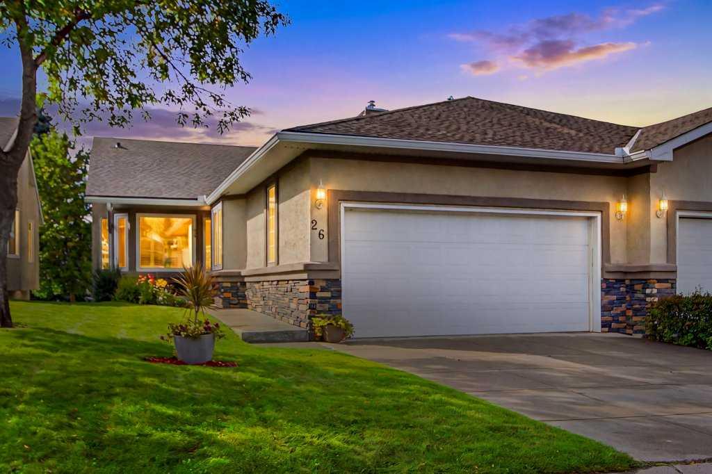 26 Mt Mckenzie Villas SE, T2Z2P9