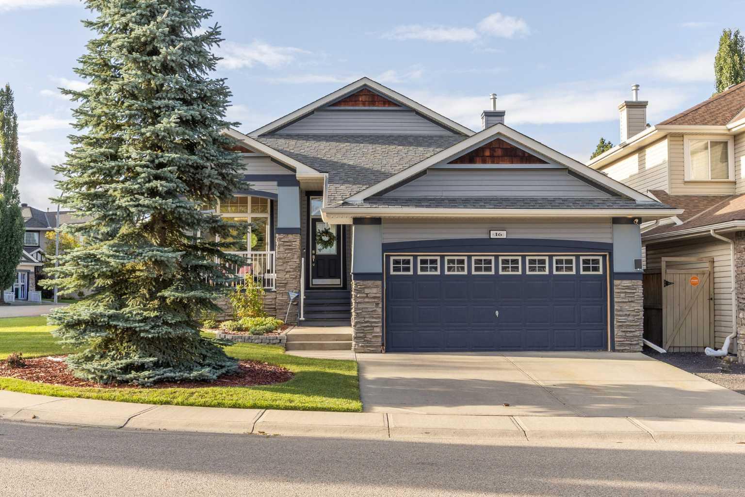 16 Royal oak Heights NW, T3G 5L8