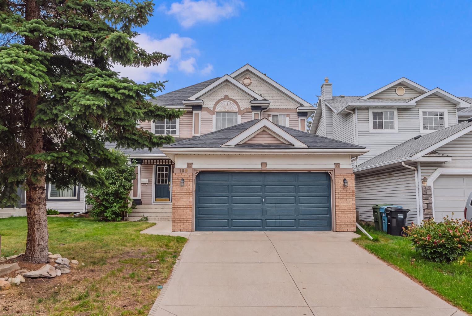 109 Douglas Glen Court SE, T2Z 2M8