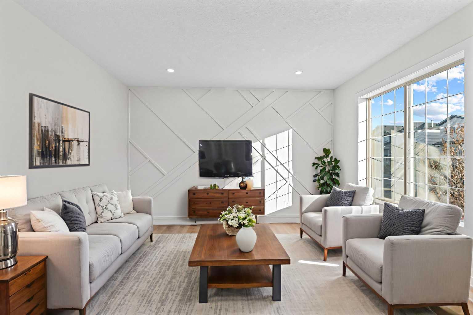 52 Martin Crossing Rise NE, T3J 3P1