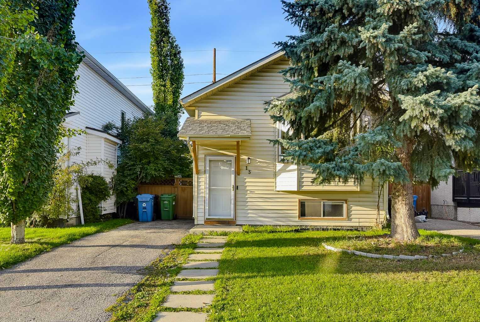 13 Shawglen Court SW, T2Y 2R1