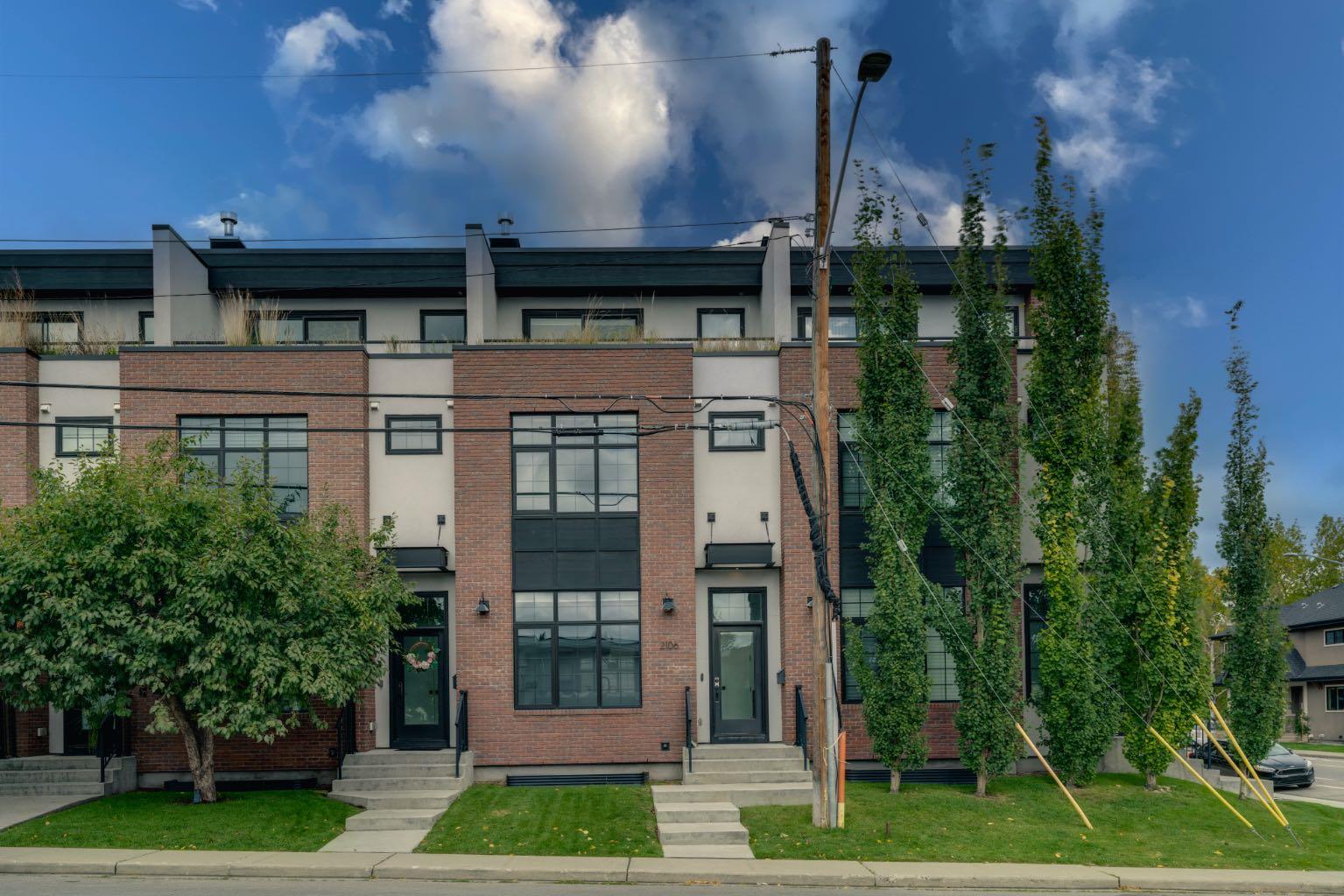 2106 49 Avenue SW, T2T 1A6