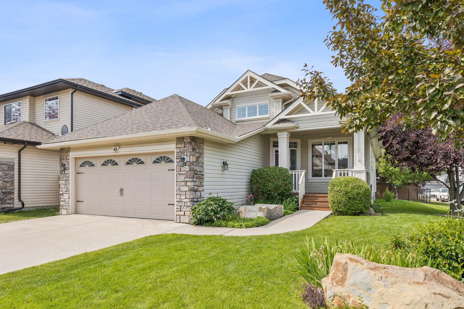 48 Rockywood Circle NW, T3G 5W2