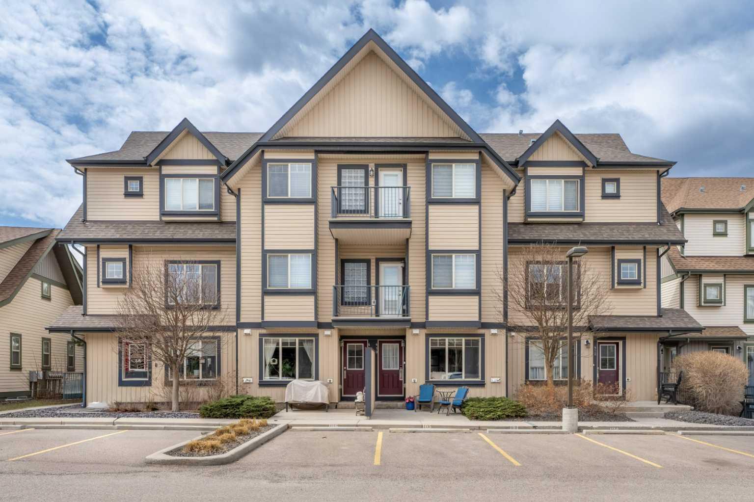 410, 121 Copperpond Common SE, T2Z 5B6