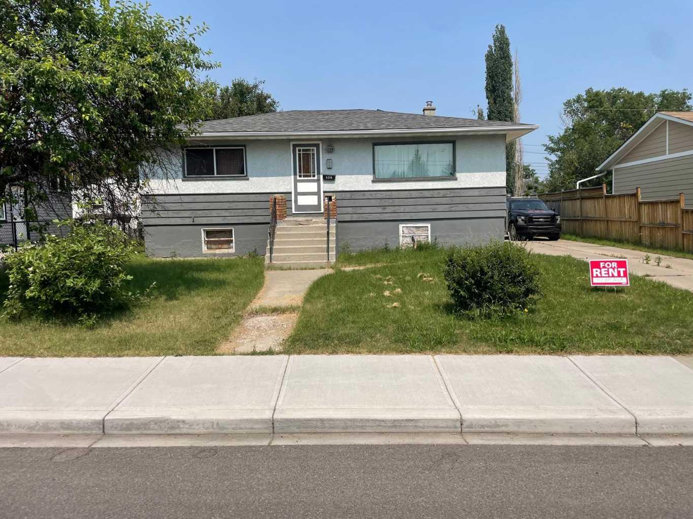 120 54 Avenue NW, T2K 0K2