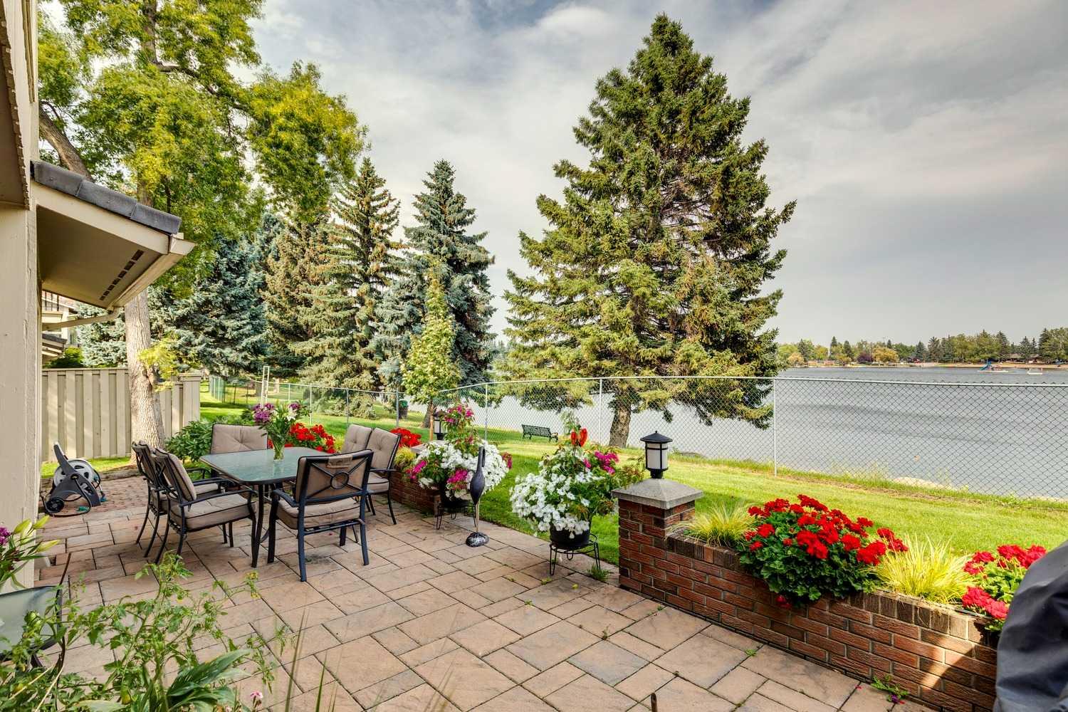 219, 20 Midpark Crescent SE, T2X1P3