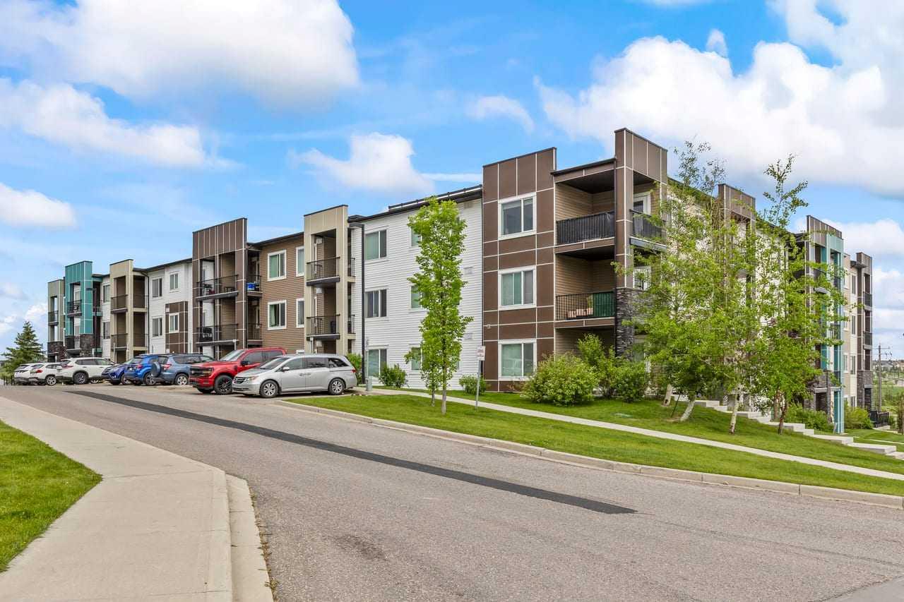 220, 8 Sage Hill Terrace NW, T3R0W5
