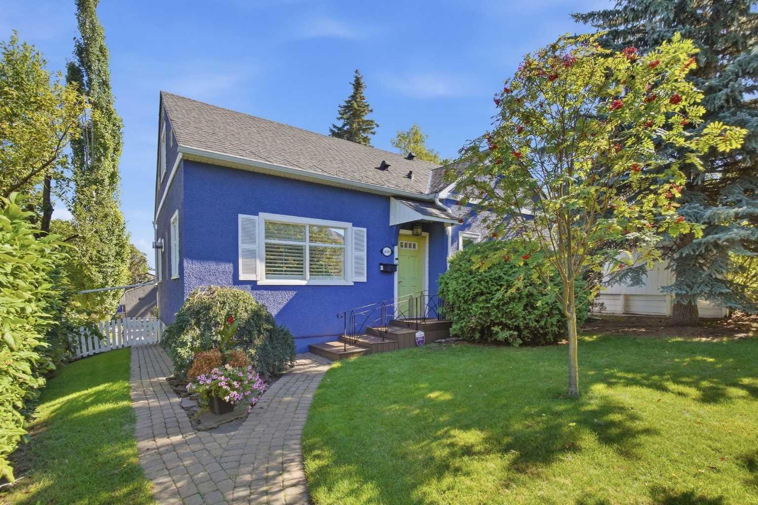 1616 Shelbourne Street SW, T3C 2L3