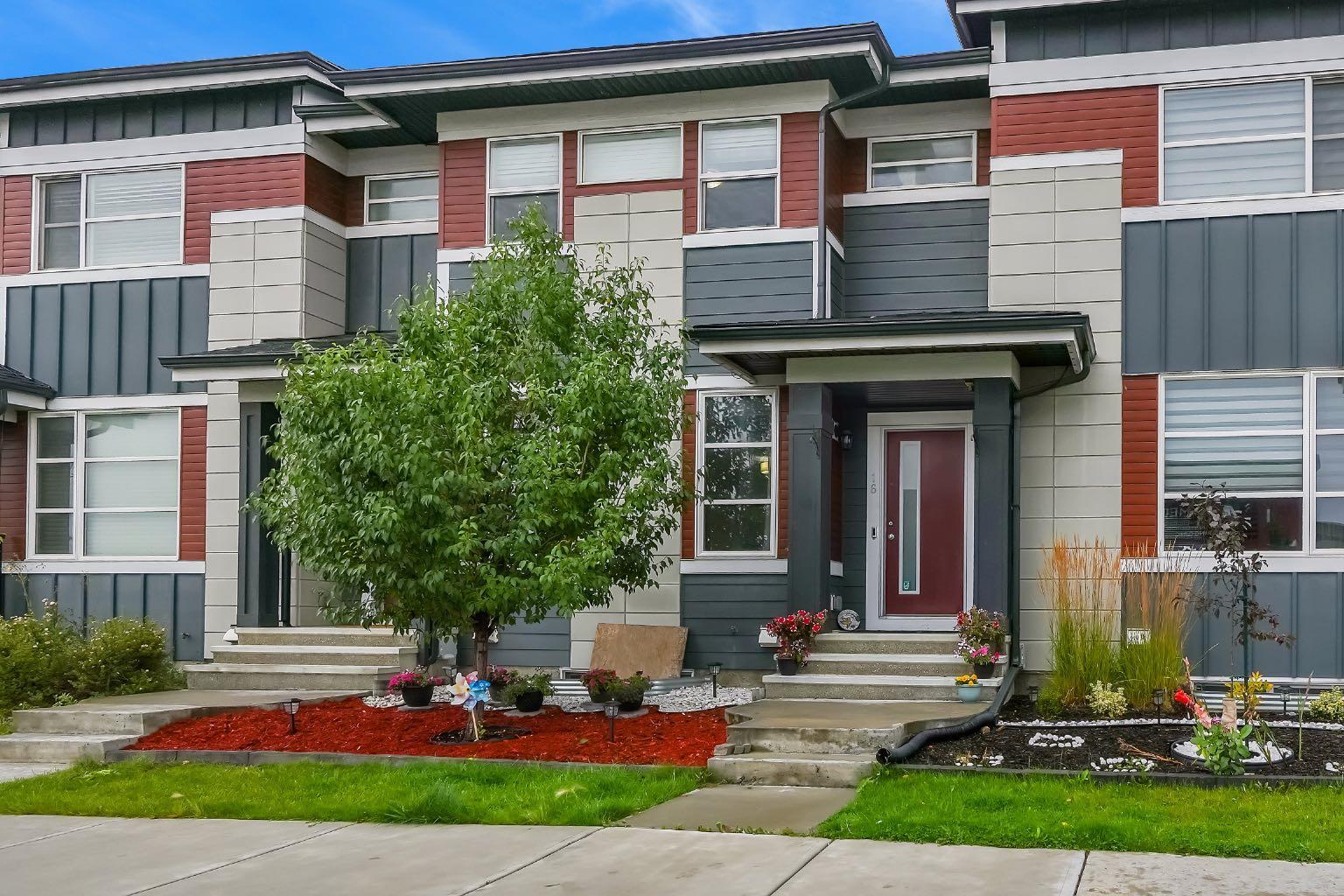 16 Skyview Circle NE, T3N 0V3