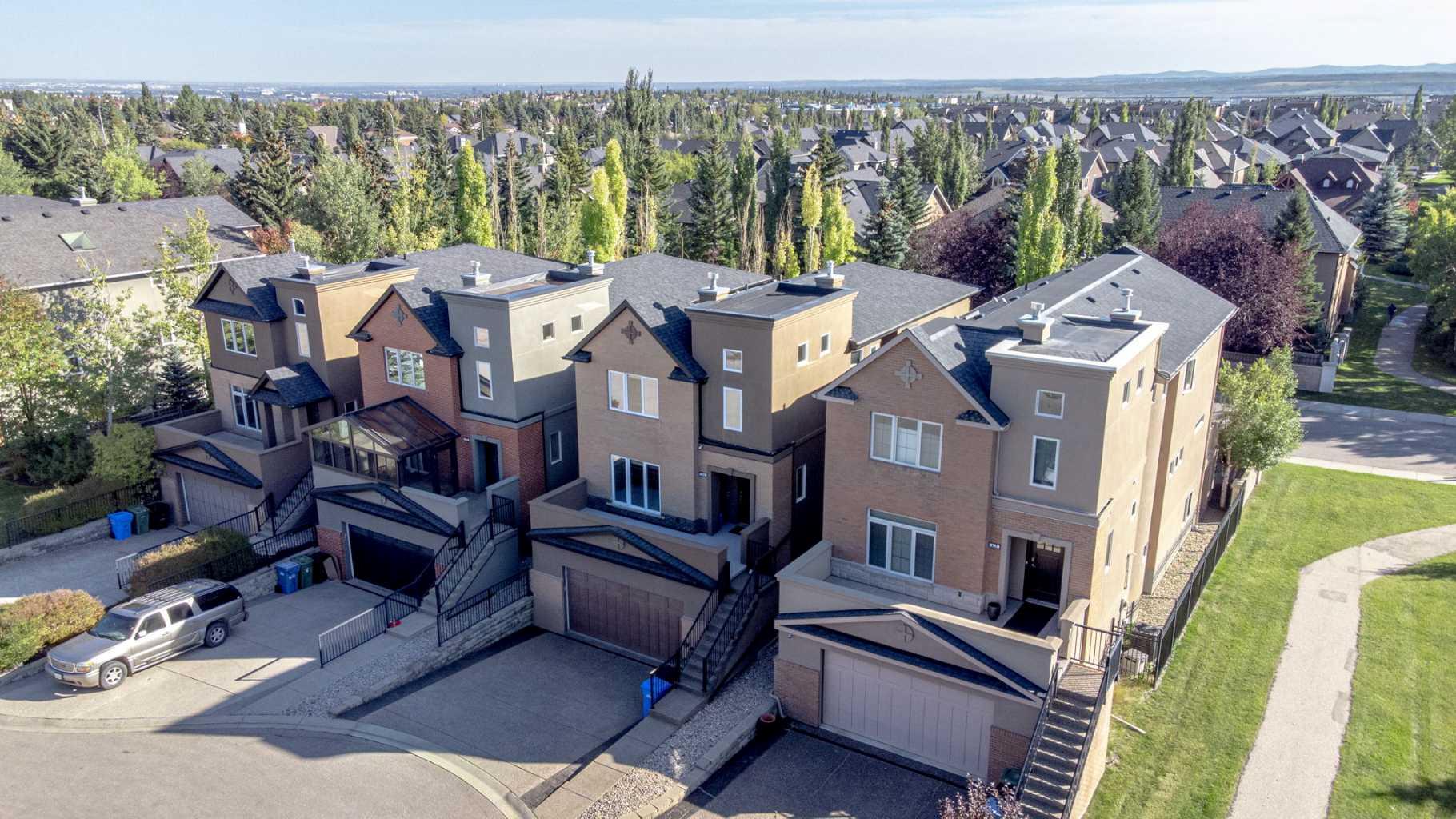 59 Aspen Meadows Green SW, T3H 5J9