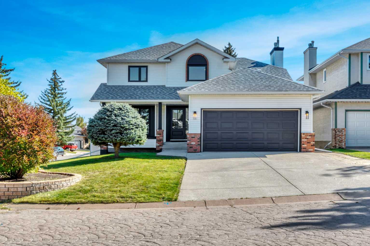 238 Hawktree Bay NW, T3G 2Z3