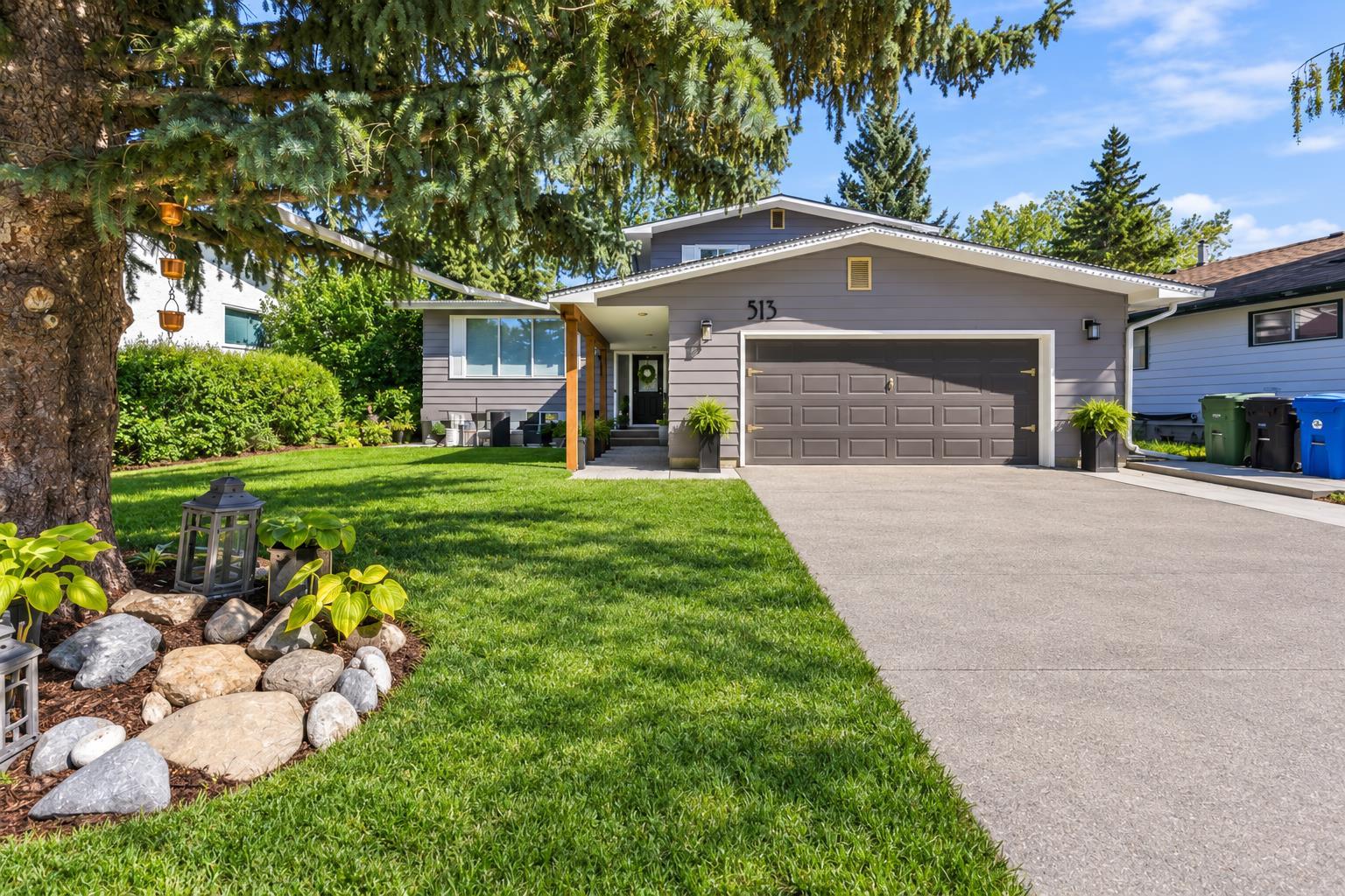513 Oakridge Way SW, T2V 1T5