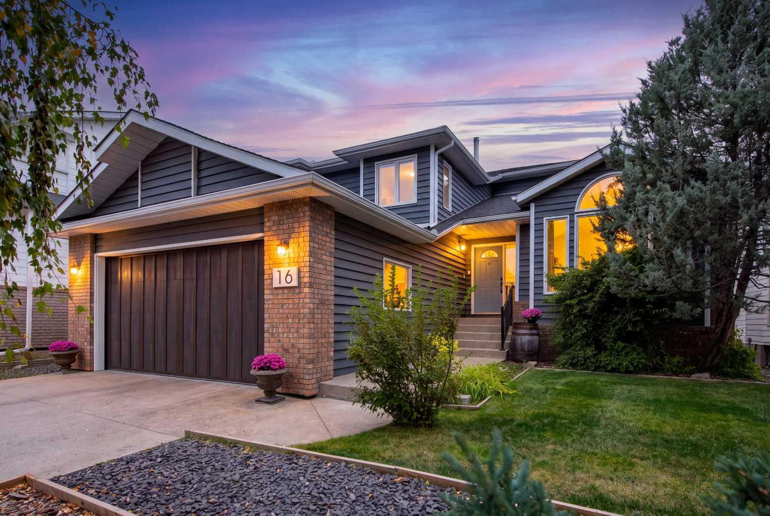 16 Evergreen Gardens SW, T2Y 2V9