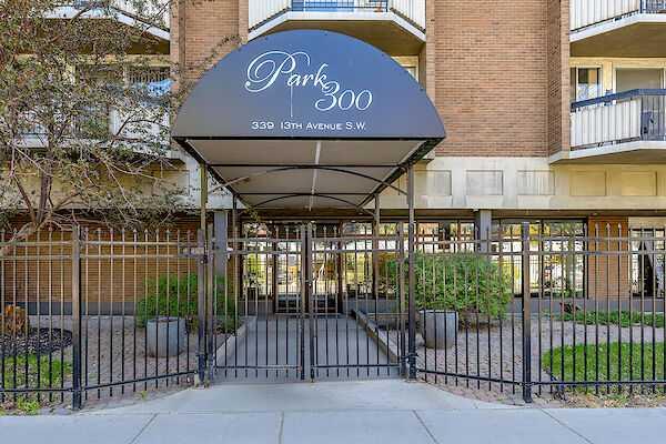 207, 339 13 Avenue SW, T2R0K3