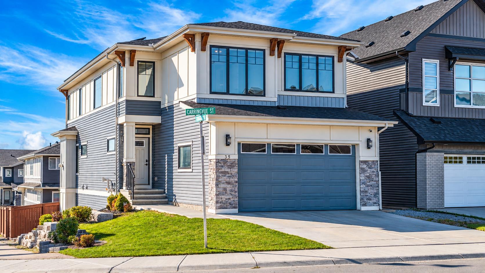 35 Carringvue Street NW, T3P 1L7