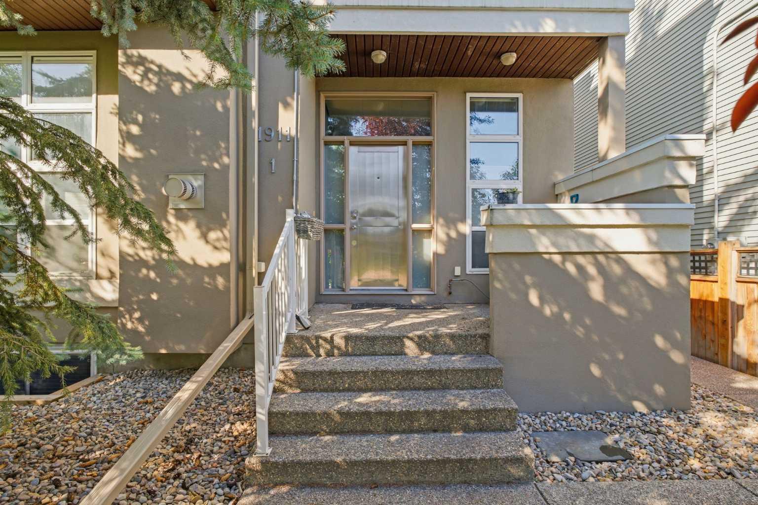 1, 1911 28 Street SW, T3E 2H1