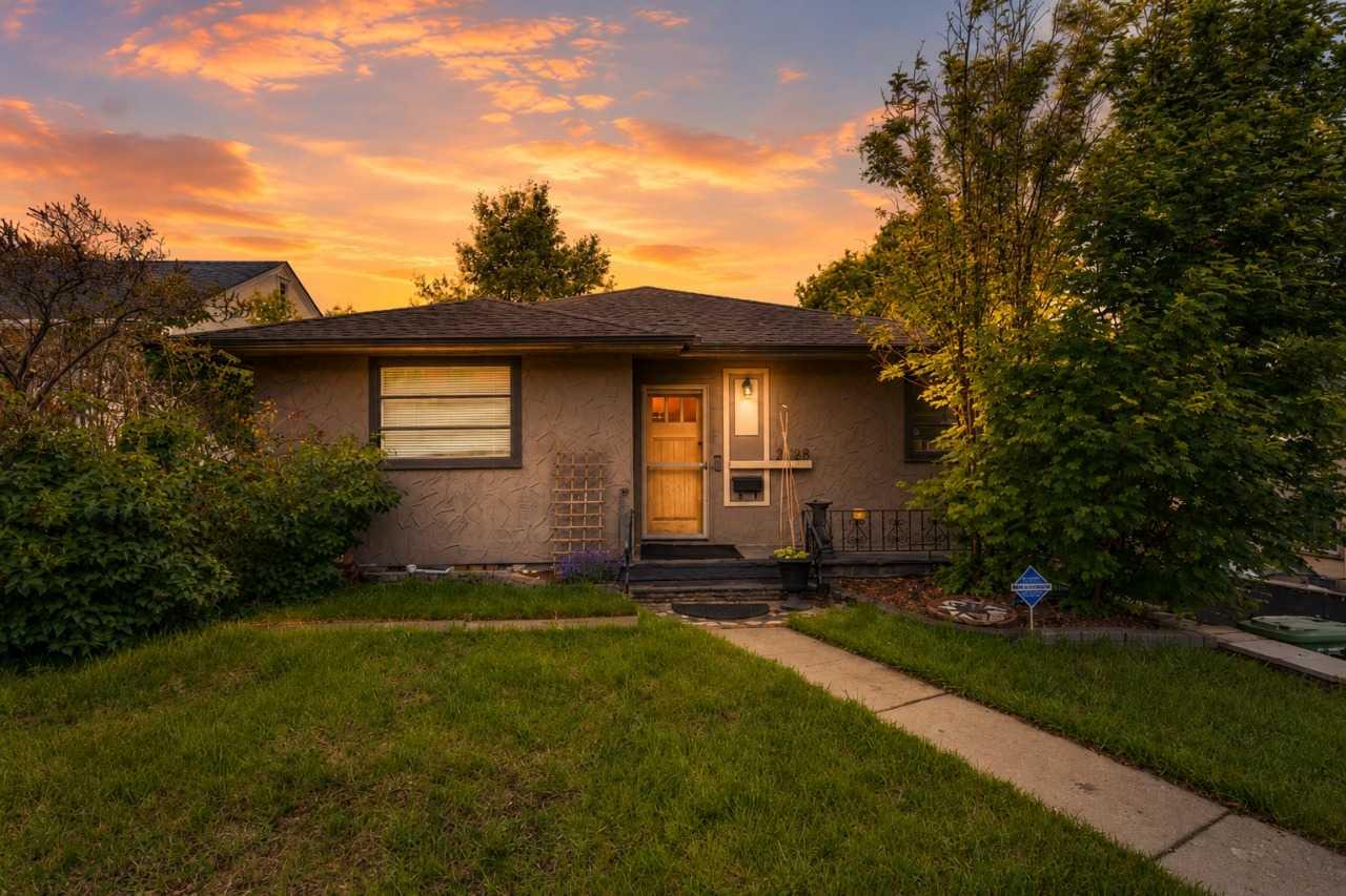 2128 17 Avenue SW, T2T0G3