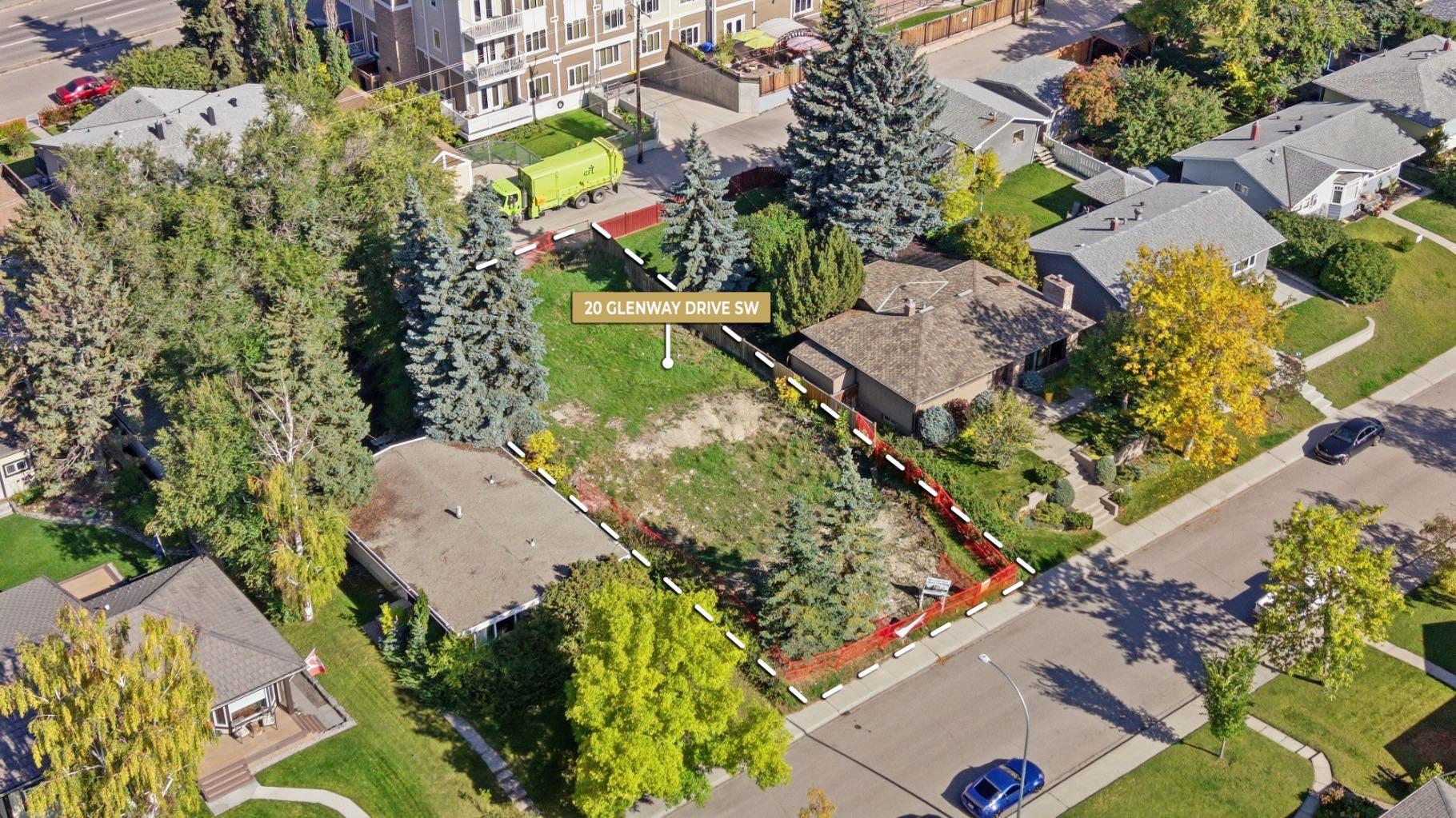 20 Glenway Drive SW, T3E 4T8