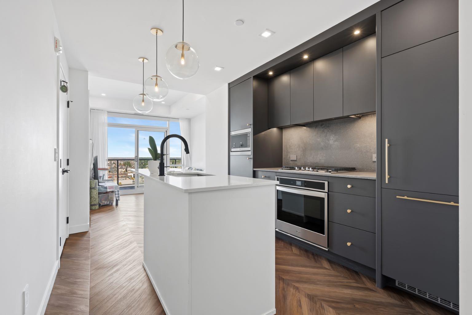 707, 8505 Broadcast Avenue SW, T3H6B5